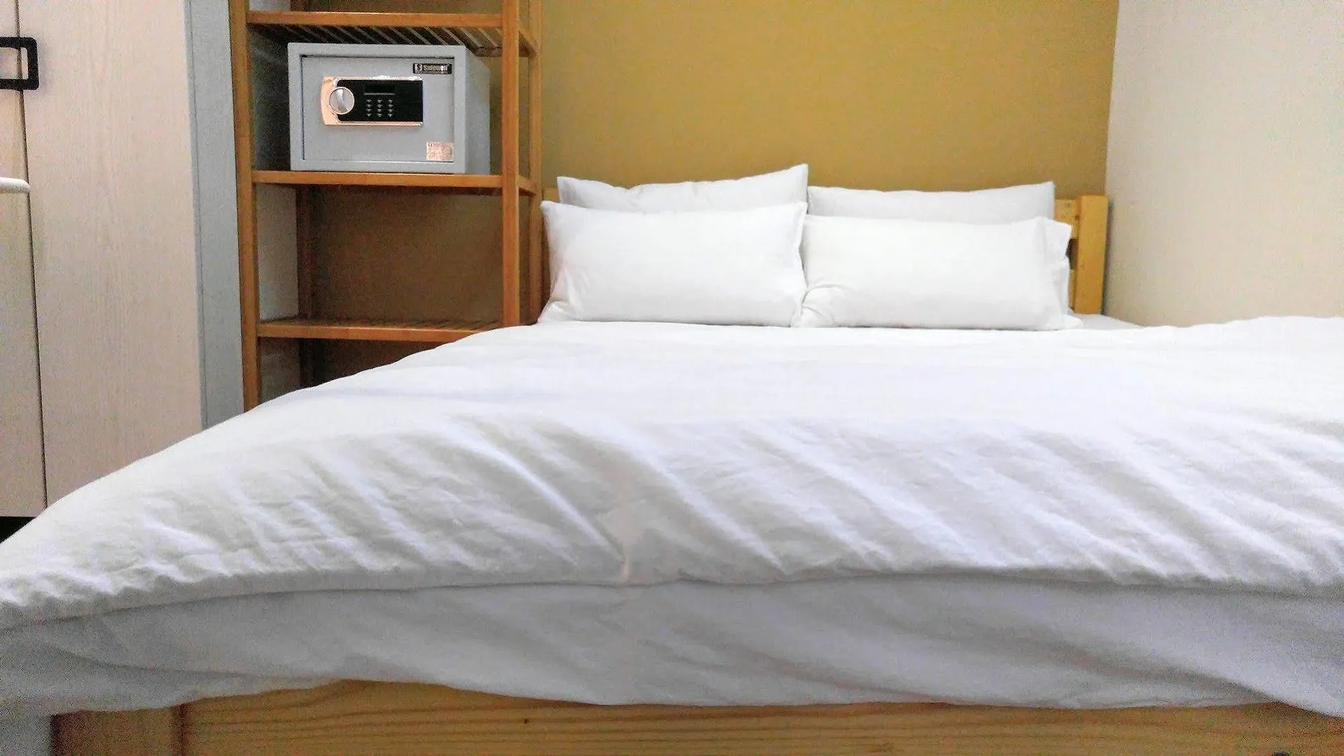 Nuts Hotel Kowloon